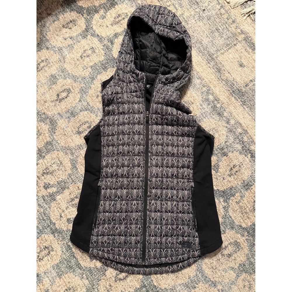 The North Face ThermoBall Hooded Vest Size Medium Excellent Condition